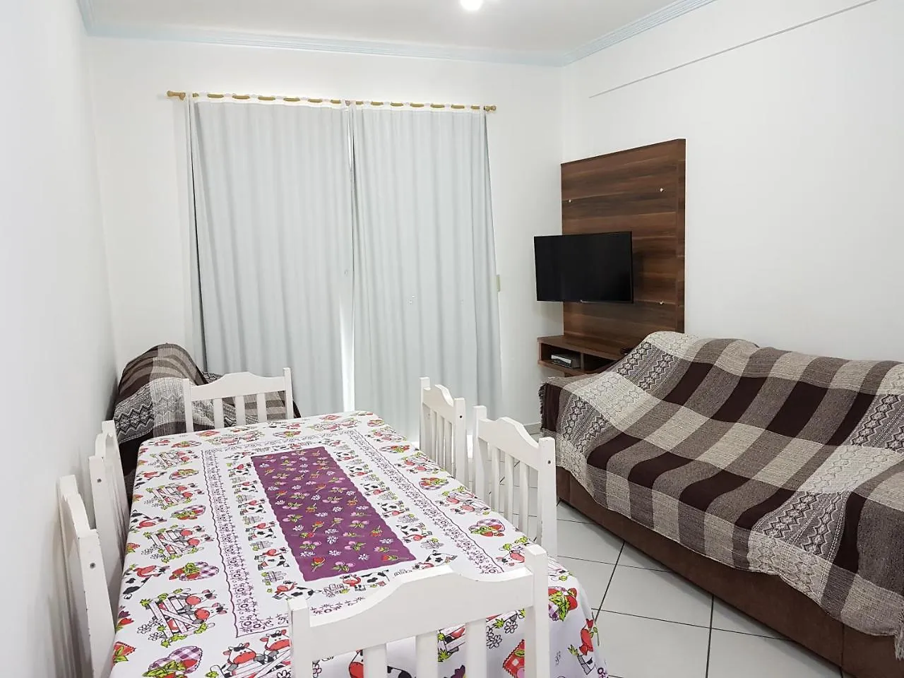 Residencial Junior Apartment Bombinhas