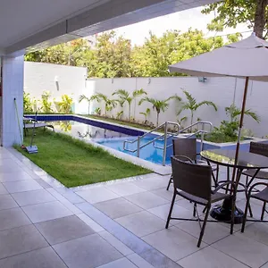https://flat-no-melhor-de-boa-viagem-vista-para-o-mar-andar-alto.hotels-in-recife.com