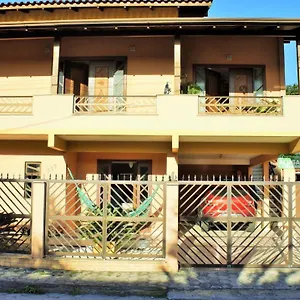  Casa de Férias Casa 02 Dorm Na Rua Salmao